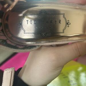 Ted baker London woman high heels size 8 pink beige worn twice